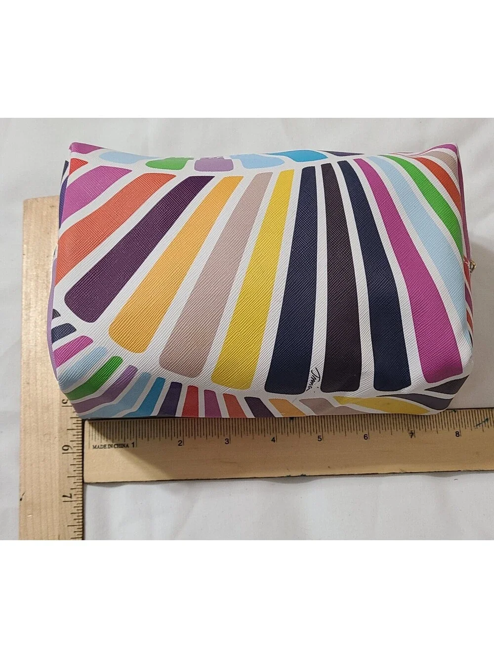 Trina Turk Cosmetics Makeup Bag Womens Sz Small Multicolored Zipper Travel Pouch